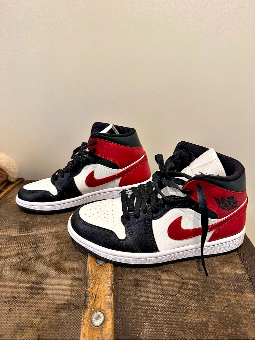 Jordan Air Jordan 1 Mid 'Black Gym Red' Sneakers Red & Black US 7